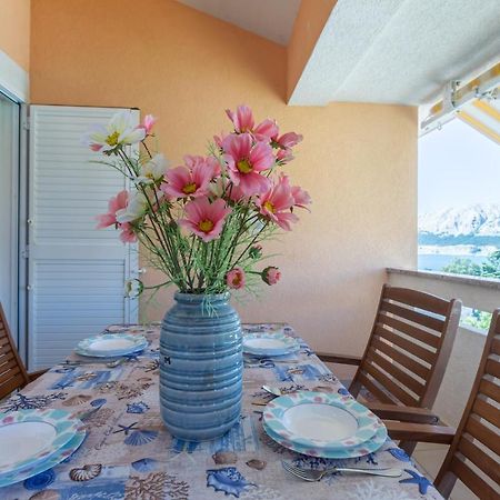 Apartments Ema & Mislav With Terrace Baska  Bagian luar foto